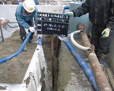 砂埋め戻し・水締め状況